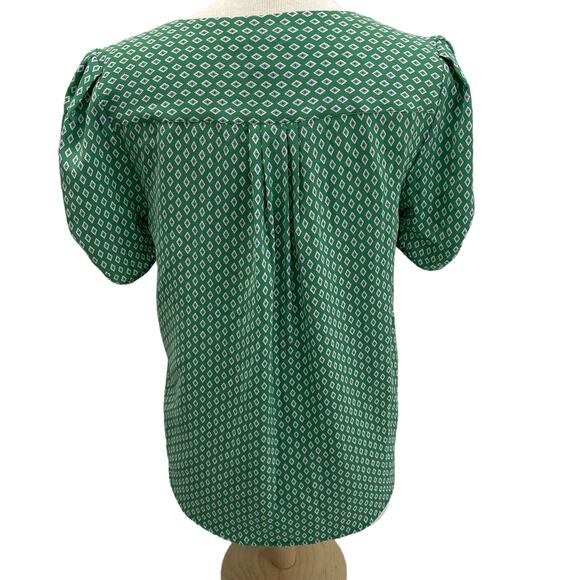Carolina Belle Montreal Short Sleeve Geometric Pattern V Neck Blouse Green Small - Picture 5 of 7